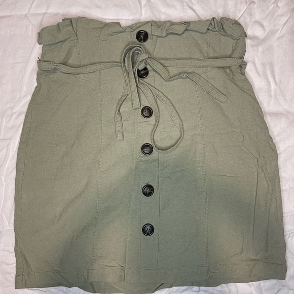 Green Button Up Skirt - Picture 2 of 4